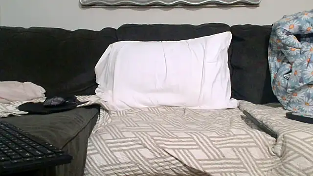 Snapshot of Badcuzwefun187 chatting on April 30, 2026, 5:52 pm Badcuzwefun187 online show from April 30, 2026, 5:52 pm