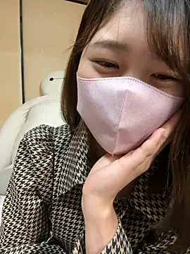 SUZU  online show from February 17, 2025, 12:16 pm