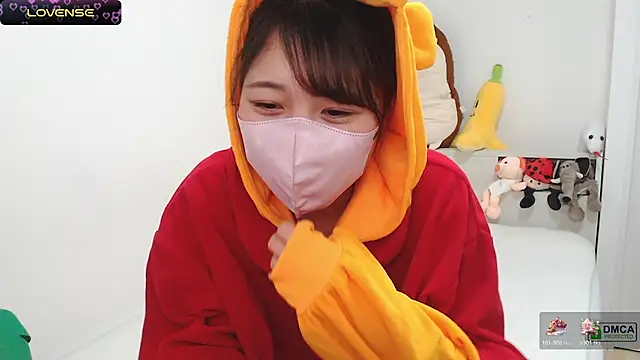 SUZU  online show from February 18, 2025, 1:00 pm