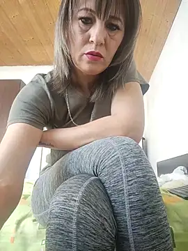 naughtymilfT online show from February 25, 2026, 10:03 am