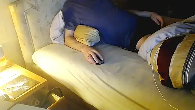 Snapshot of HornyRalfi55 chatting on January 16, 2025, 12:31 pm HornyRalfi55 online show from January 16, 2025, 12:31 pm