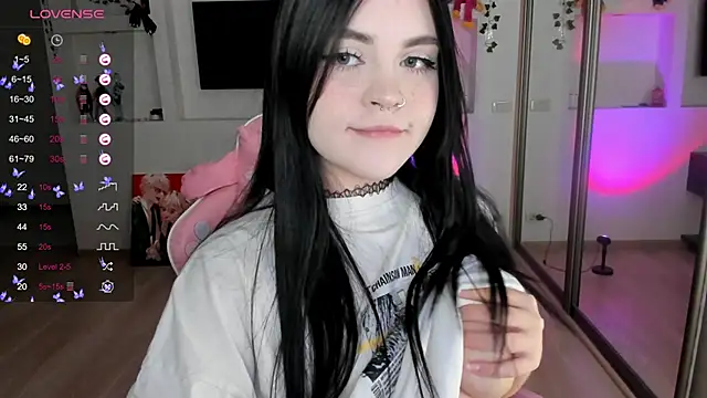 SelenaCute online show from December 13, 2024, 5:05 am