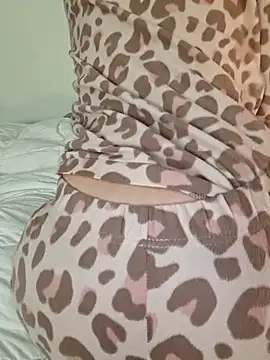 Snapshot of Silvia_Zeno chatting on February 22, 2026, 5:08 am Silvia Zeno online show from February 22, 2026, 5:08 am