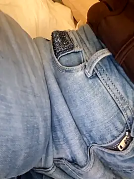 Snapshot of Silvia_Zeno chatting on March 3, 2026, 8:26 pm Silvia Zeno online show from March 3, 2026, 8:26 pm