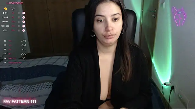 AnnaQueen online show from January 14, 2025, 6:56 am