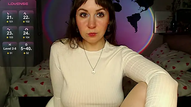 missgenevaonceagain  online show from June 17, 2026, 8:32 pm