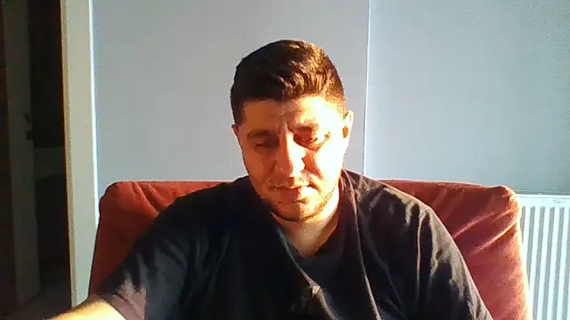 Snapshot of erkekkkadam chatting on July 3, 2026, 4:24 pm erkekkkadam online show from July 3, 2026, 4:24 pm