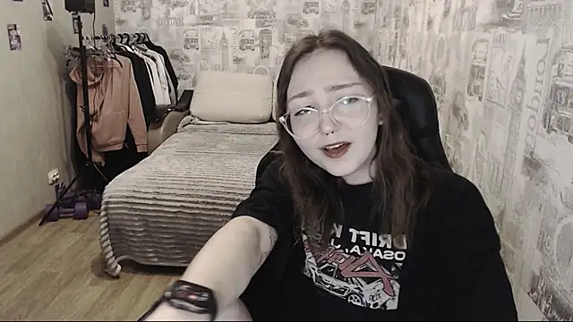 AmeliaKamishiro online show from December 5, 2024, 1:28 pm