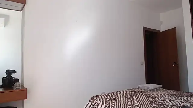 SexyandMarried1 online show from September 12, 2025, 3:12 pm