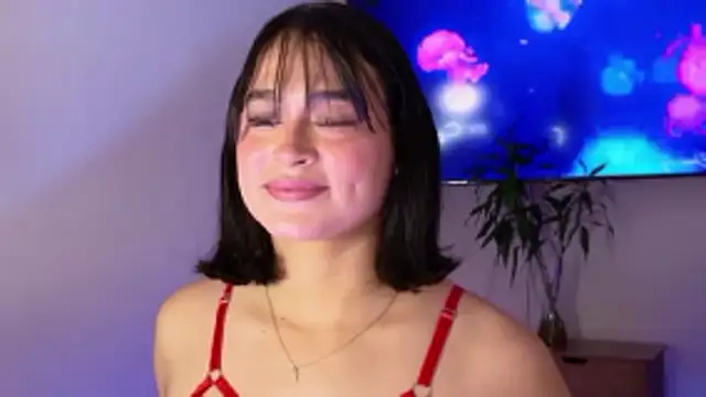 Snapshot of Celeste_Blu chatting on April 29, 2026, 4:11 pm Celeste Blu online show from April 29, 2026, 4:11 pm
