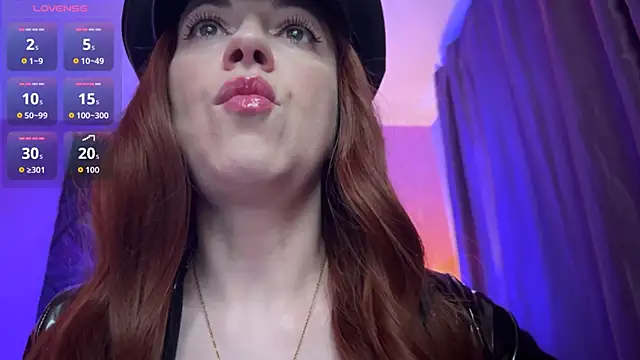 Snapshot of Helena__Femdom chatting on May 31, 2026, 6:09 pm Helena Femdom online show from May 31, 2026, 6:09 pm