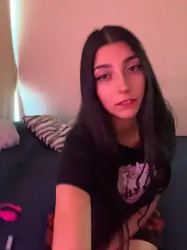 Snapshot of Felicia_smok3 chatting on January 27, 2025, 9:55 pm Felicia smok3 online show from January 27, 2025, 9:55 pm