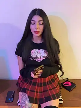 Snapshot of Felicia_smok3 chatting on October 17, 2025, 3:31 am Felicia smok3 online show from October 17, 2025, 3:31 am