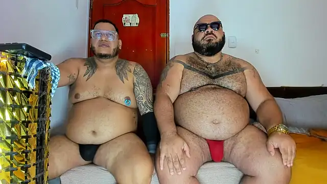 Snapshot of Latino_bigcock chatting on February 15, 2026, 1:24 am Latino bigcock online show from February 15, 2026, 1:24 am