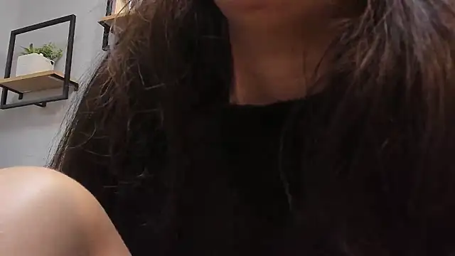 Eva Macalliter online show from March 16, 2025, 3:47 am