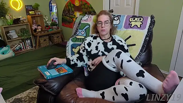 Linzy 19 online show from February 14, 2025, 3:26 pm