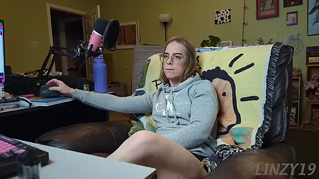 Linzy 19 online show from March 5, 2025, 2:36 am