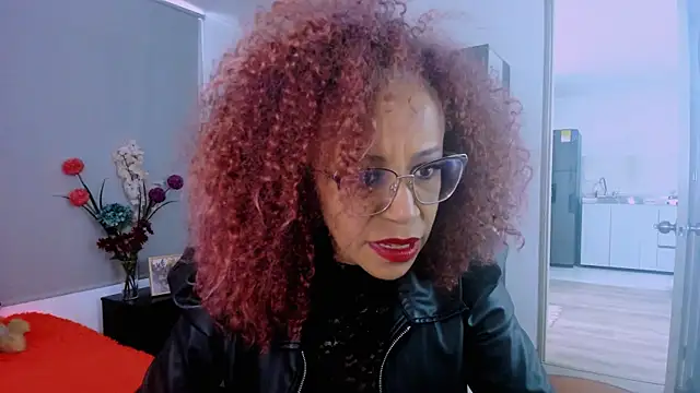 Snapshot of ScarlettMalbec chatting on April 27, 2026, 9:02 pm ScarlettMalbec online show from April 27, 2026, 9:02 pm