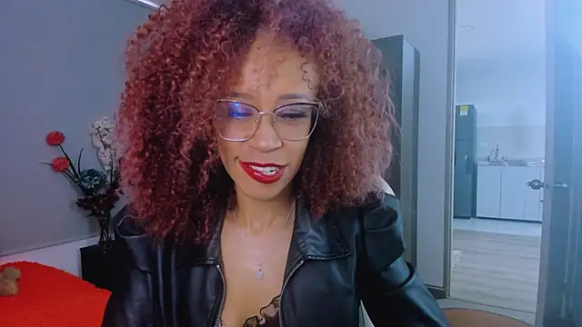 Snapshot of ScarlettMalbec chatting on April 28, 2026, 9:31 pm ScarlettMalbec online show from April 28, 2026, 9:31 pm