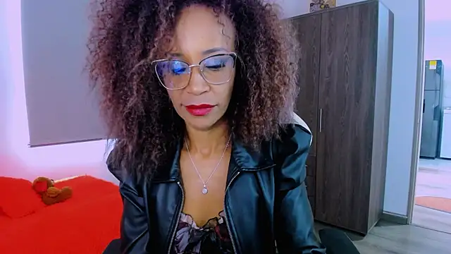 Snapshot of ScarlettMalbec chatting on June 3, 2026, 9:31 pm ScarlettMalbec online show from June 3, 2026, 9:31 pm