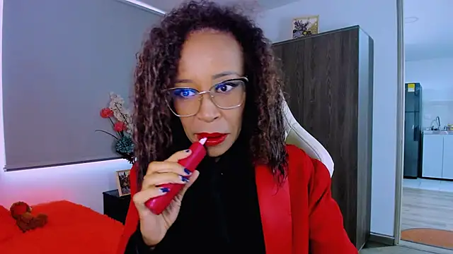 Snapshot of ScarlettMalbec chatting on June 9, 2026, 8:31 pm ScarlettMalbec online show from June 9, 2026, 8:31 pm