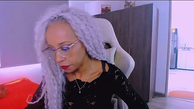 Snapshot of ScarlettMalbec chatting on July 31, 2026, 9:03 pm ScarlettMalbec online show from July 31, 2026, 9:03 pm