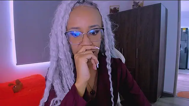 Snapshot of ScarlettMalbec chatting on August 5, 2026, 9:17 pm ScarlettMalbec online show from August 5, 2026, 9:17 pm