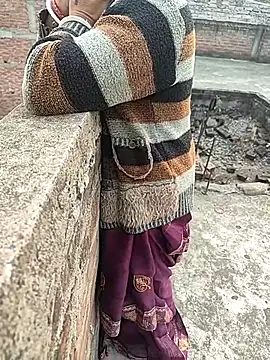 COUPLLE VILLAGE online show from November 21, 2025, 2:54 am