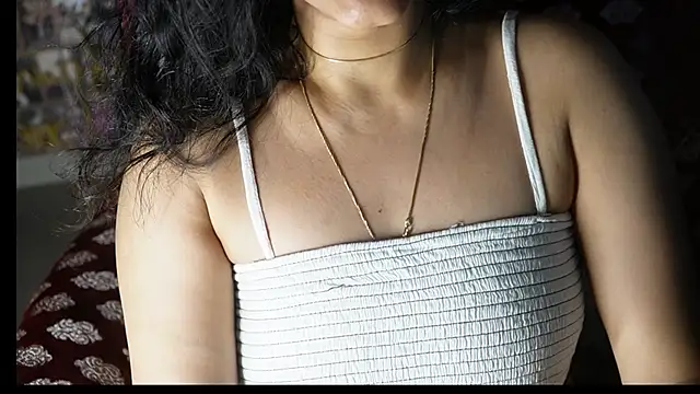 -AyeshaSinghania- online show from March 11, 2025, 4:18 pm