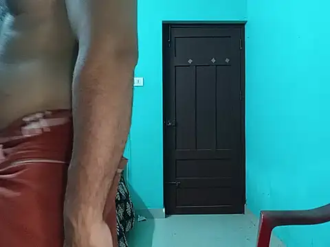 Sultryandrews online show from April 16, 2026, 3:35 pm