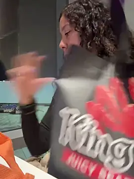 Bigbuttbrooklynn online show from November 1, 2025, 4:14 am