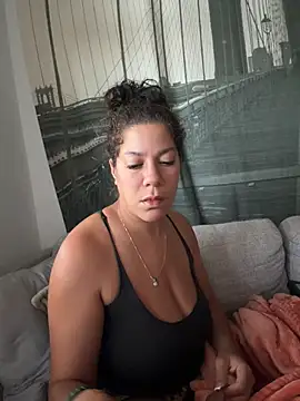 Snapshot of Bigbuttbrooklynn chatting on May 4, 2026, 1:51 pm Bigbuttbrooklynn online show from May 4, 2026, 1:51 pm