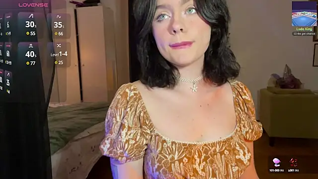 Snapshot of sunshine_lina chatting on December 18, 2024, 2:17 pm sunshine lina online show from December 18, 2024, 2:17 pm