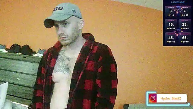 Snapshot of Hydro-Blastz chatting on March 18, 2025, 11:52 am Hydro-Blastz online show from March 18, 2025, 11:52 am
