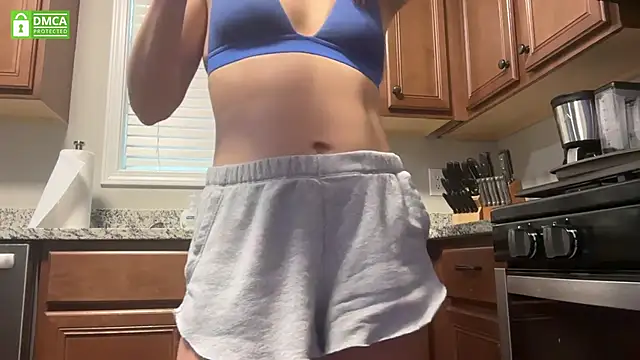 Cosmic Rose online show from October 9, 2025, 1:42 pm