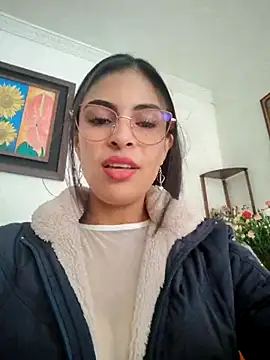 Snapshot of Astrid-- chatting on May 12, 2026, 2:58 pm Astrid-- online show from May 12, 2026, 2:58 pm