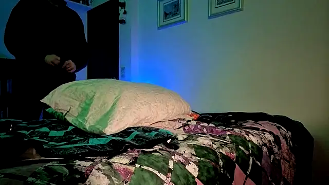 HandsumHungDaddy online show from March 17, 2026, 10:07 am