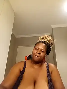 bustylisa1983 online show from January 12, 2025, 10:22 pm