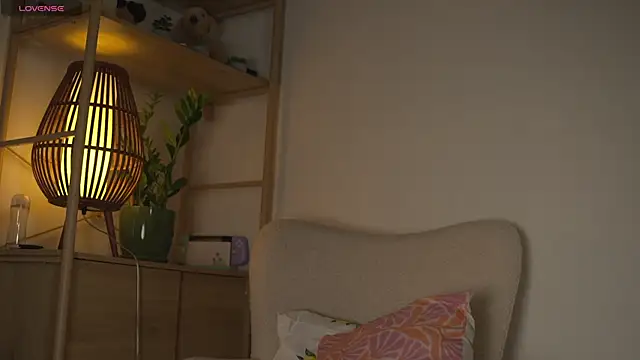 Snapshot of HelloHodge chatting on September 25, 2025, 7:23 am HelloHodge online show from September 25, 2025, 7:23 am