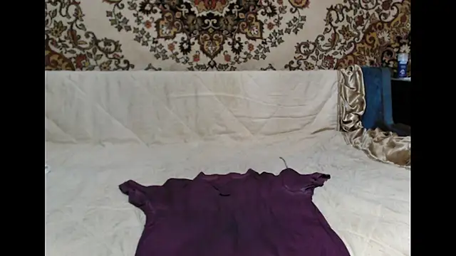 Snapshot of AlanStrongs chatting on June 3, 2026, 2:33 pm AlanStrongs online show from June 3, 2026, 2:33 pm