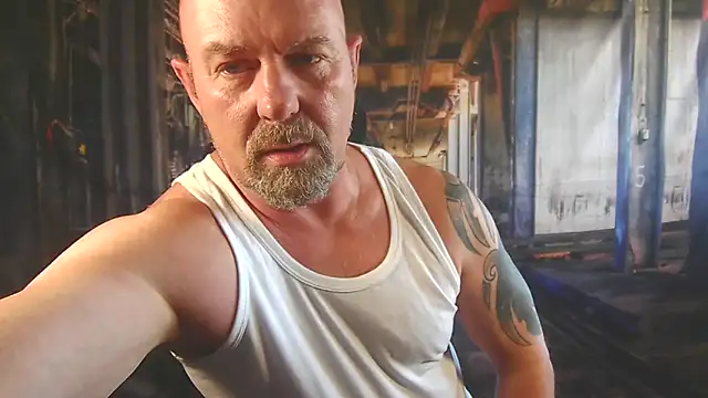 Snapshot of ManlyPrisonGuy chatting on June 18, 2026, 2:21 pm ManlyPrisonGuy online show from June 18, 2026, 2:21 pm