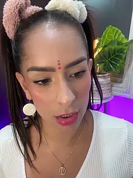 Mau White online show from January 5, 2025, 4:36 am