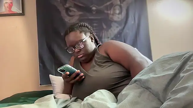 Yagurl  west online show from January 18, 2025, 7:26 pm