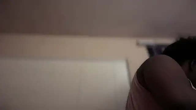 Yagurl  west online show from February 25, 2025, 7:09 am