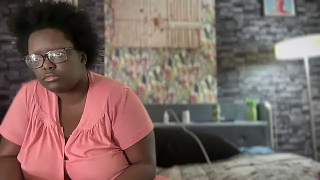 Yagurl  west online show from September 14, 2025, 11:26 pm