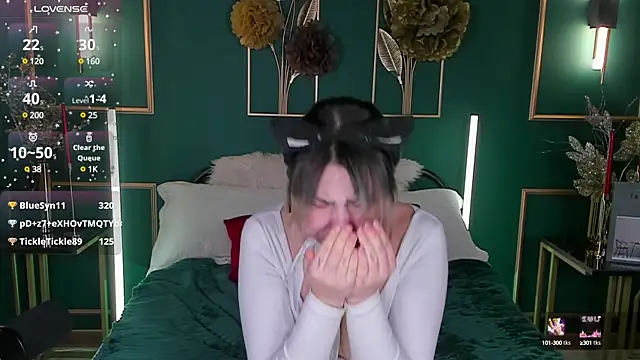 PennyMay online show from December 25, 2024, 3:29 am