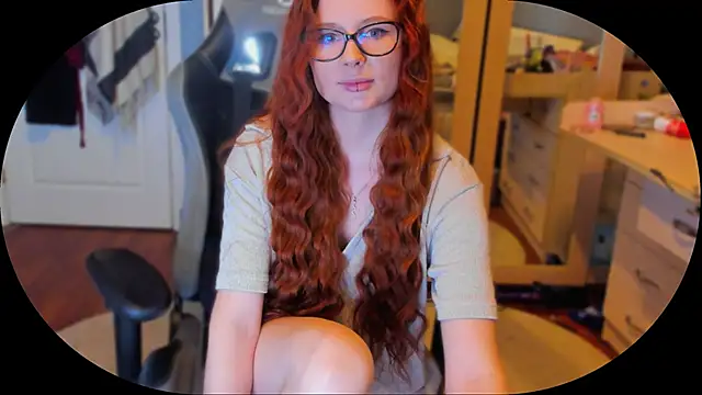 KlementinaBbG online show from February 4, 2025, 8:17 pm