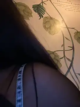 Snapshot of ambar-adaams chatting on May 14, 2026, 1:23 am ambar-adaams online show from May 14, 2026, 1:23 am