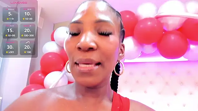 Snapshot of kimmturner chatting on October 21, 2025, 1:01 pm kimmturner online show from October 21, 2025, 1:01 pm