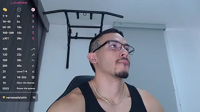 Snapshot of russthiago chatting on December 9, 2024, 4:47 pm russthiago online show from December 9, 2024, 4:47 pm